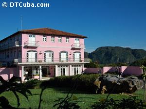 Los jazmines, exterior.