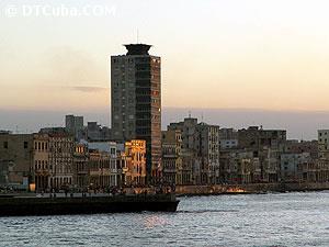 La Habana. Vista del Malecón habanaero.
